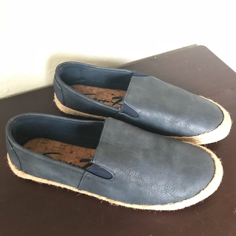 Seven7 Blue size 10